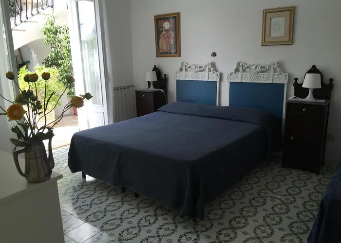 B By Interhome * Lipari (Isola Lipari)